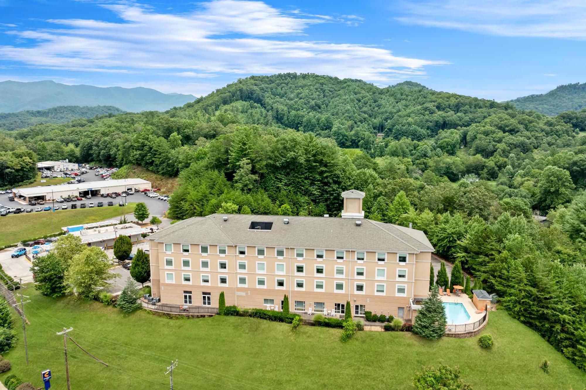 Comfort Inn Sylva - Cullowhee Dillsboro Exterior photo